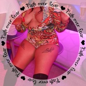 Meet your Posher, Alecia